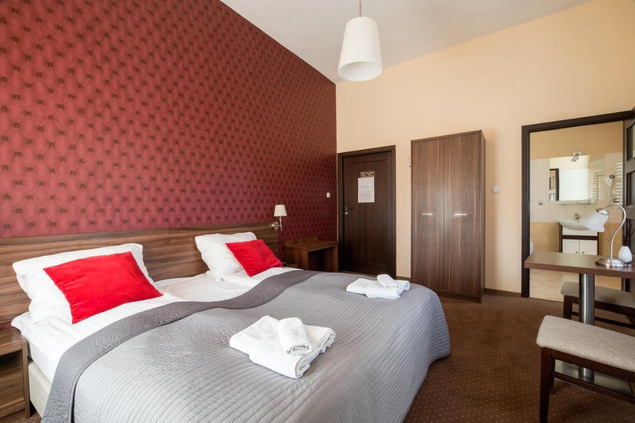 Hotel Pod Jeleniem Sobotka  Exterior photo